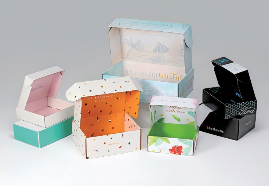 Premium mailer box unboxing experience